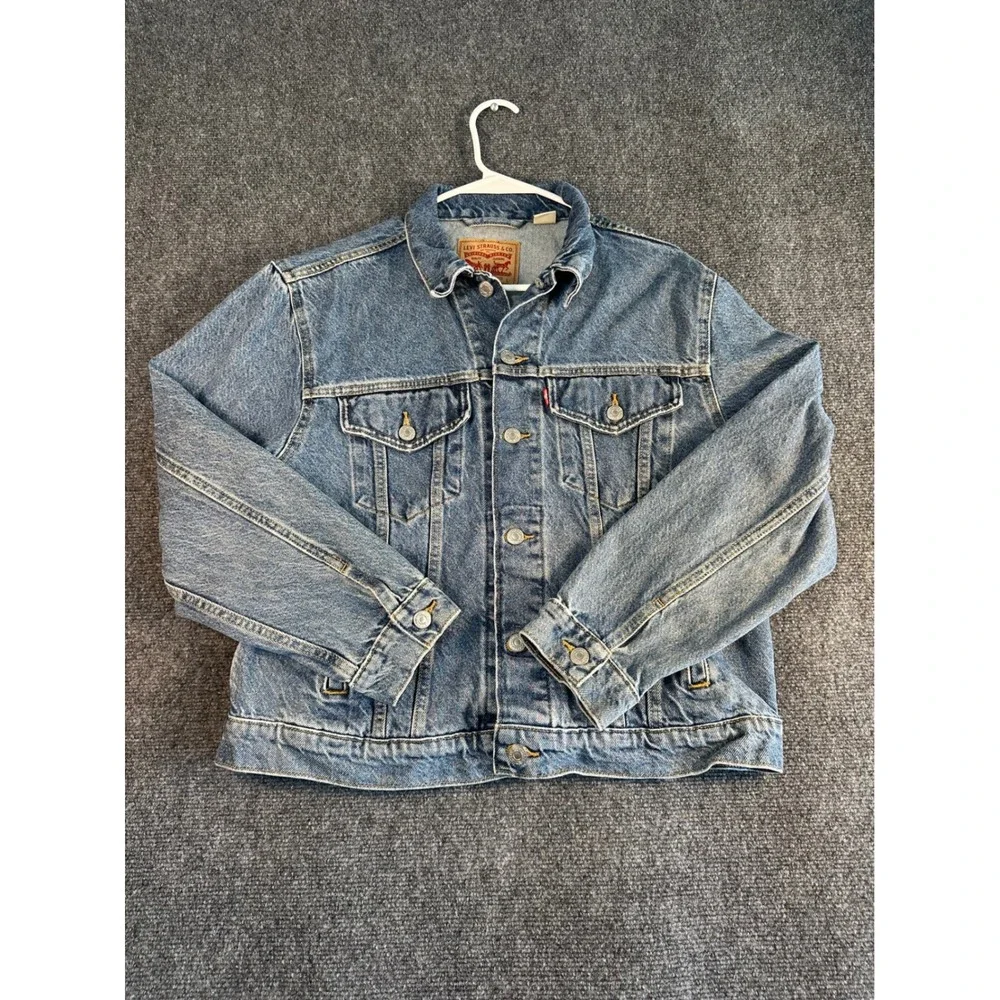 Levis Denim Trucker Jacket Medium Wash Blue Mens Large Classic Red Tab